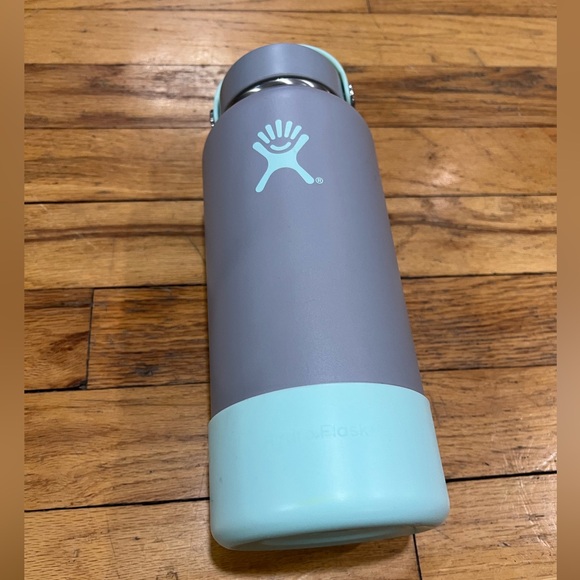 Hydro Flask Movement Series - Picture 2 of 8